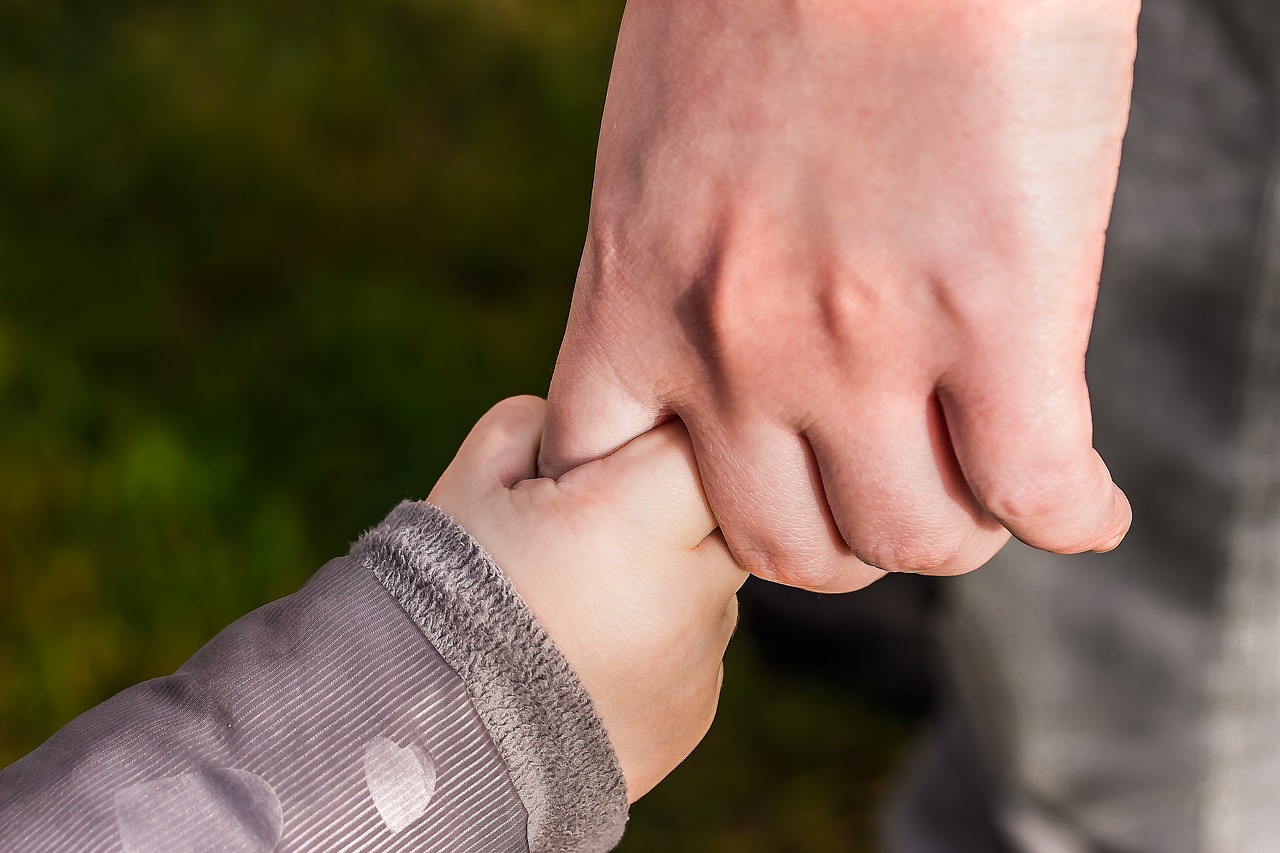 子供の下痢で病院に行くべきサインとは？