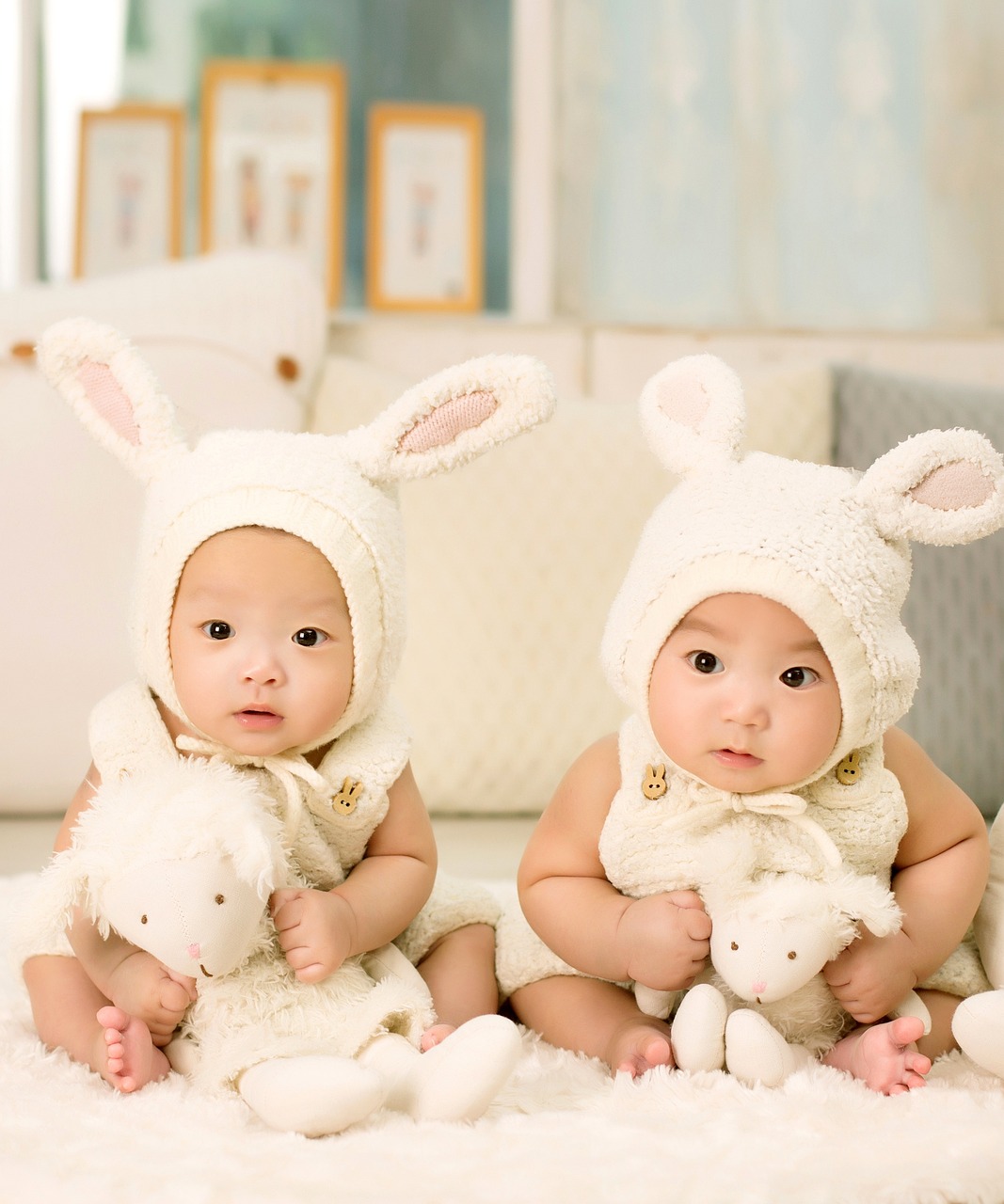 赤ちゃんの熱が出た時、病院に行くべきサインは？